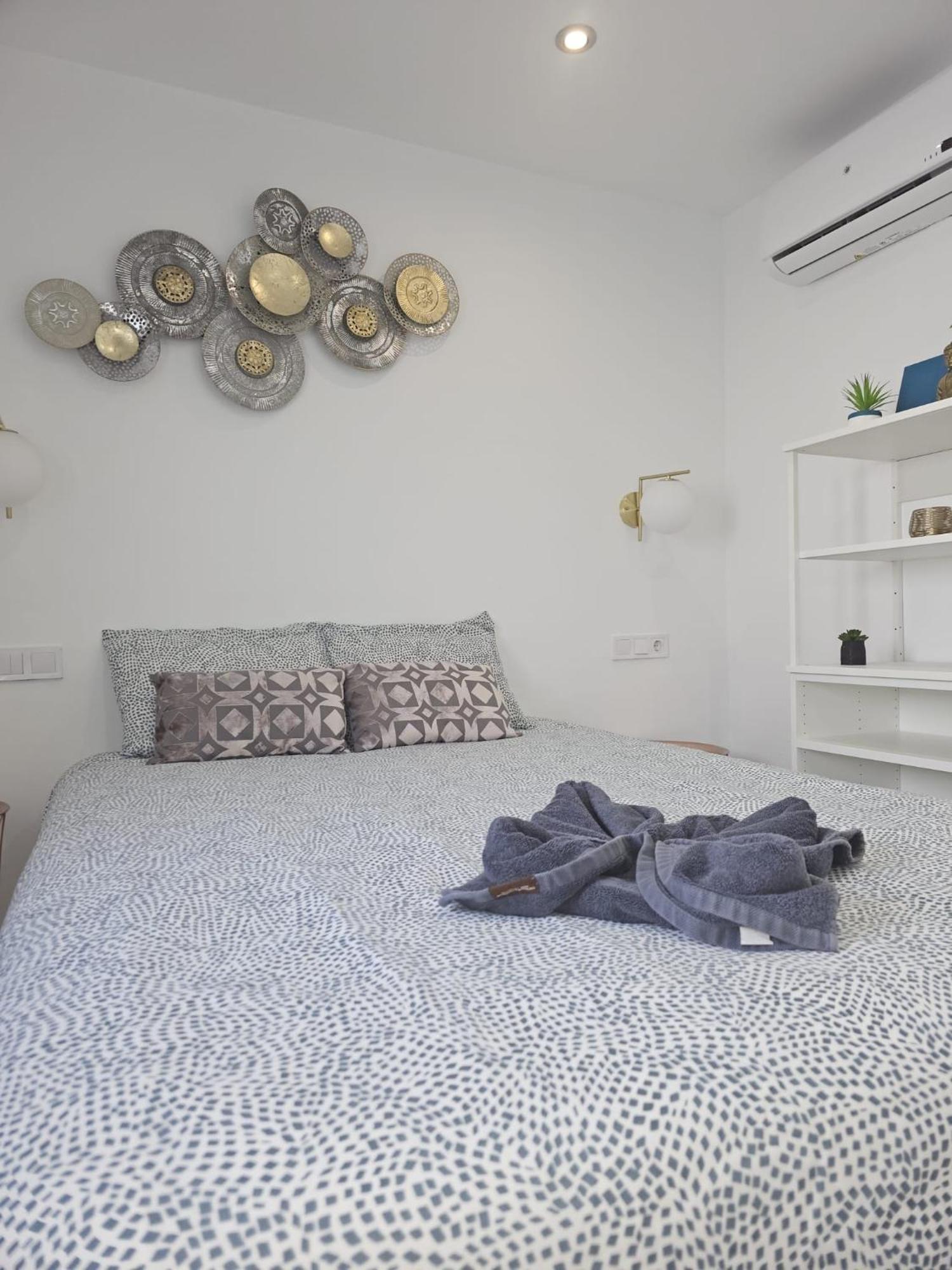 Pueblo Blanco Sea View Apartment By Namaste Elite Torremolinos Luaran gambar